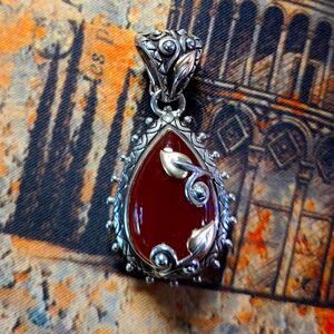 Barbara Bixby pendant